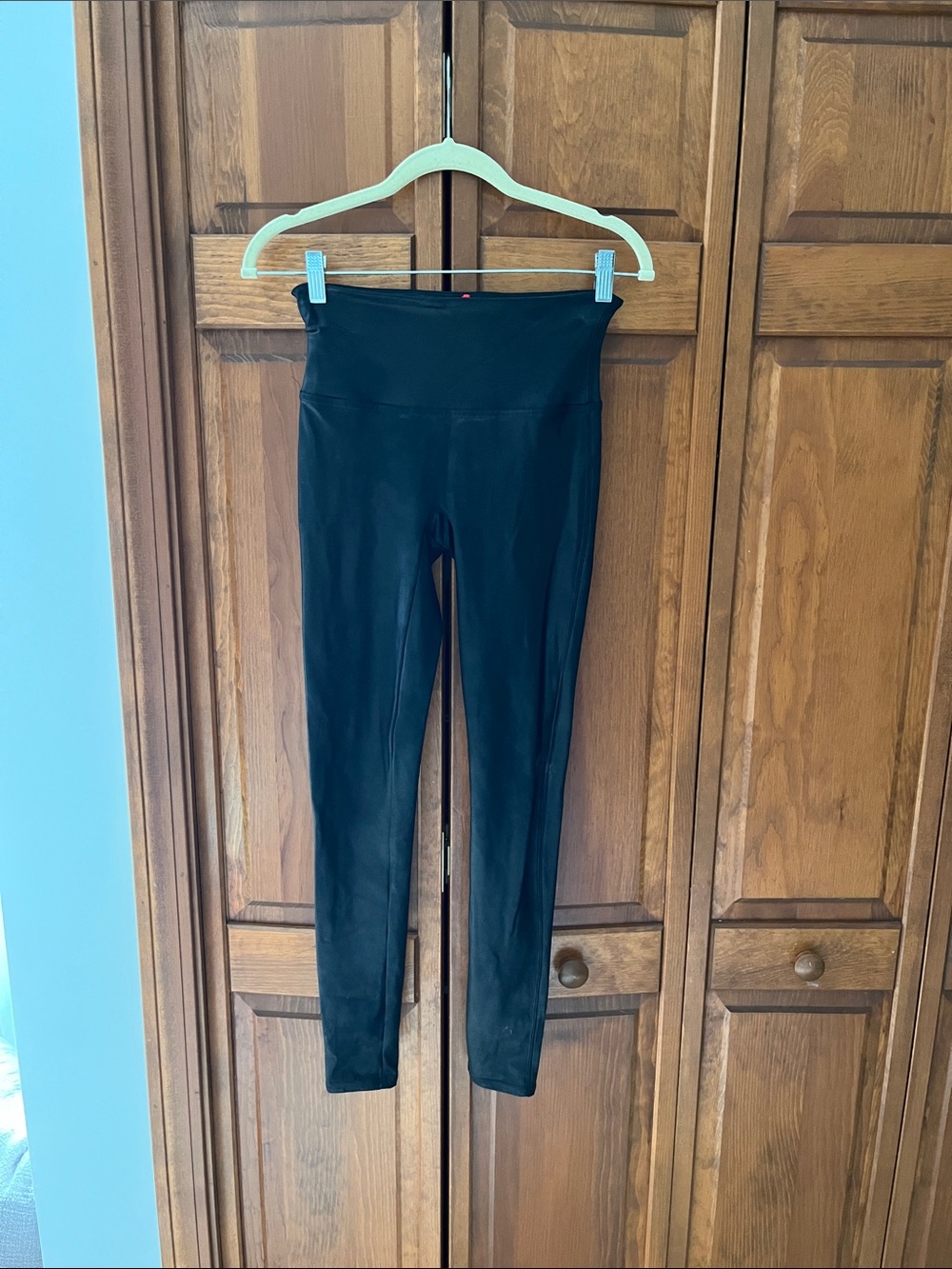 SPANX Black “Leather” Leggings Slimming Sz. M
